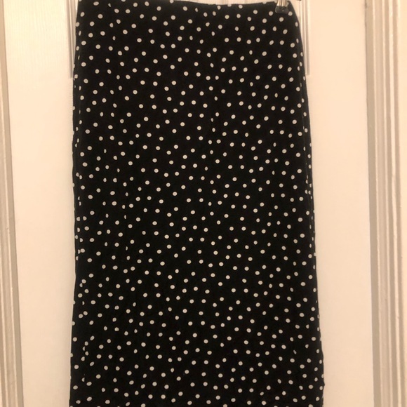 NWT Bobeau black and white polka dot pencil skirt. All offers considered! - Picture 5 of 5